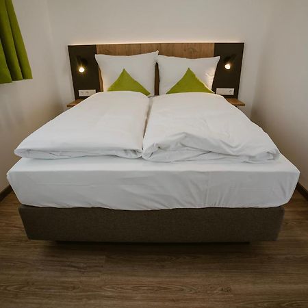 Motel Sleep Inn Toging am Inn Bagian luar foto